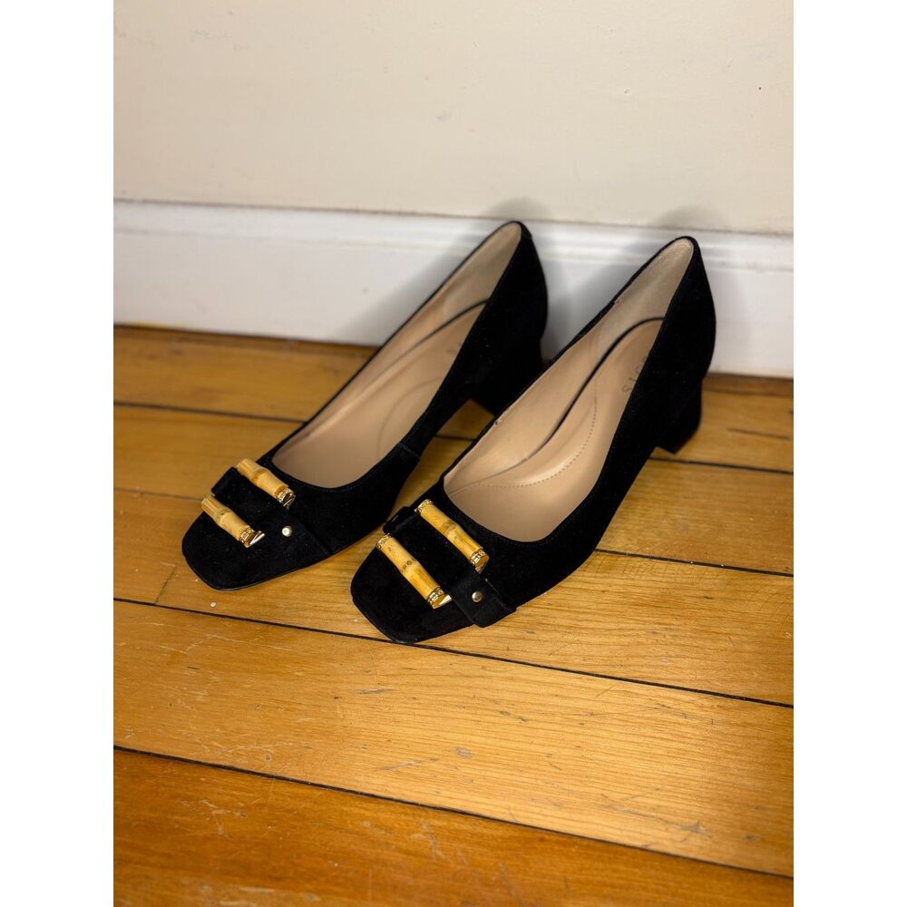 Quiet Luxury Preppy Chic Suede Talbots Black Chunky Heel with Wood Accents